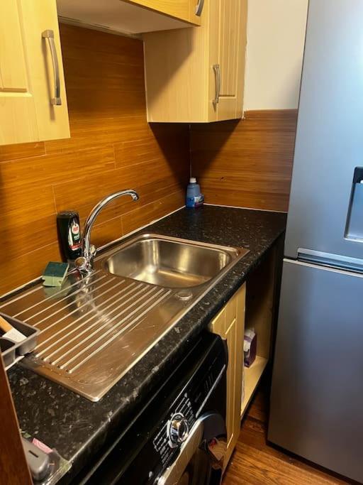 One Bedroom Apartment In Gorgie With New Central Heating System EDI Exterior foto